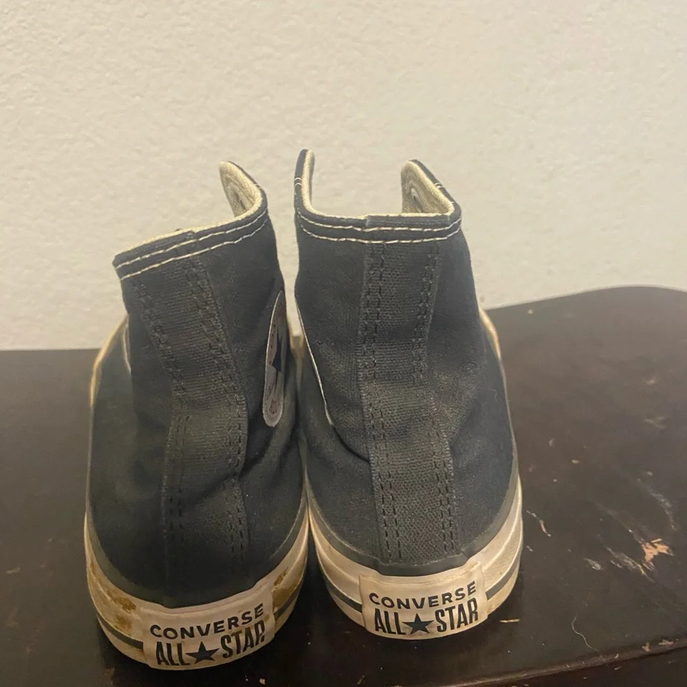 Boys Black High-Top Sneakers converse size 1.5